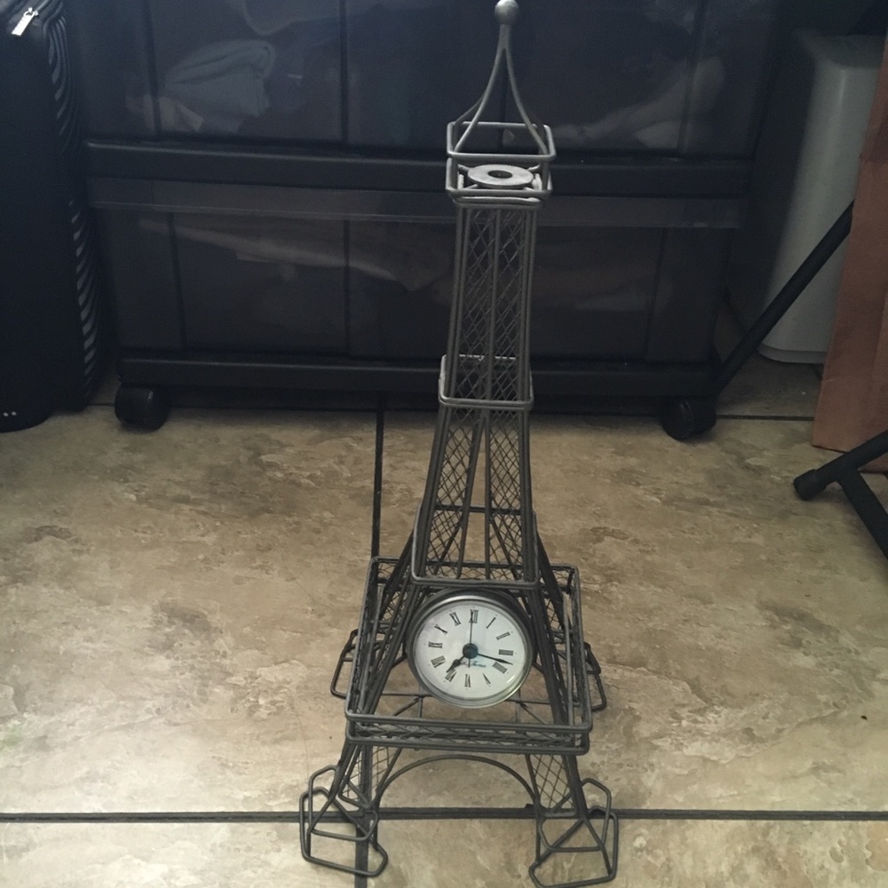 Metal Eiffel Tower Clock